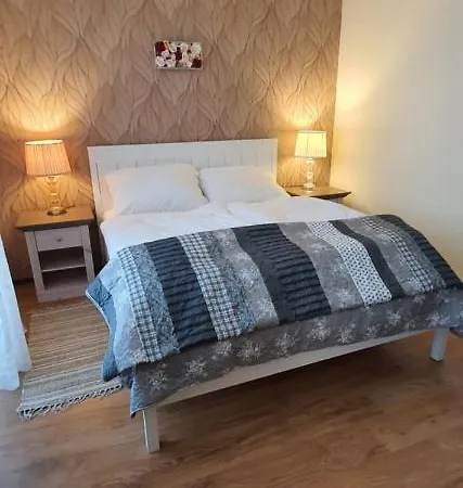 דירה Apartmanystocklova2 ברדיוב