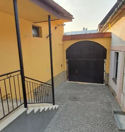 Apartmanystocklova2 *